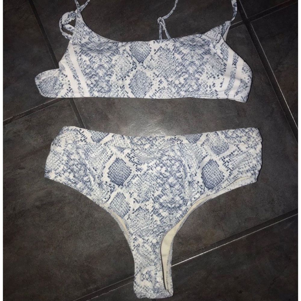 swimsuit